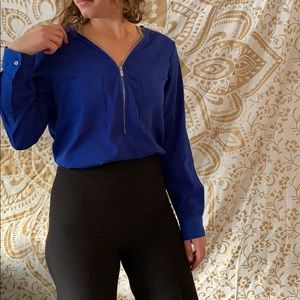 Zip down business casual blouse